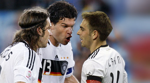 BALLACK COME BACK TO BE CAPTAIN OF THE GERMAN SOCCER TEAM