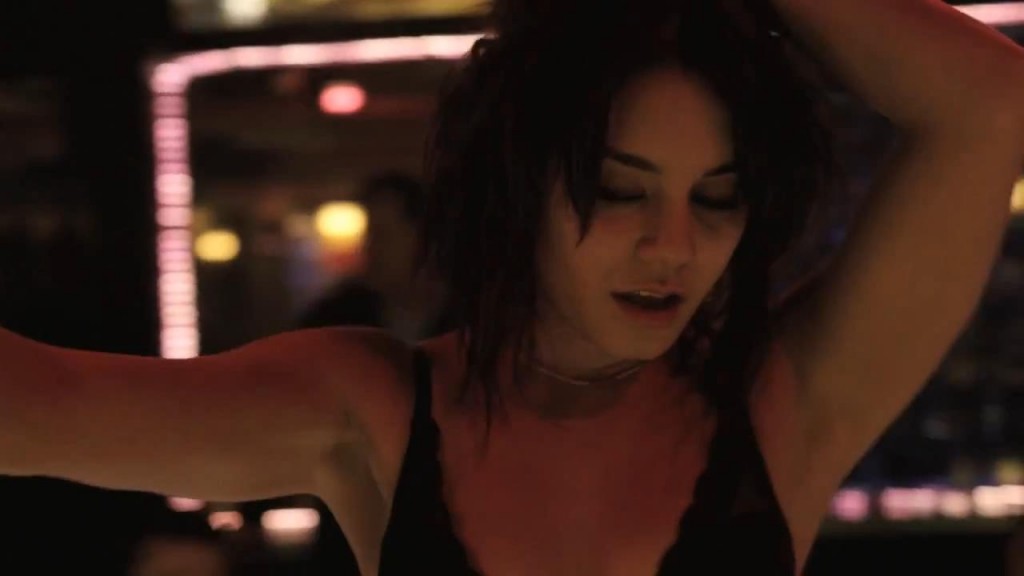 Video Vanessa Hudgens como Stripper